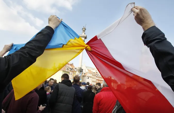 Чи люблять в Польщі трудових мігрантів з України 