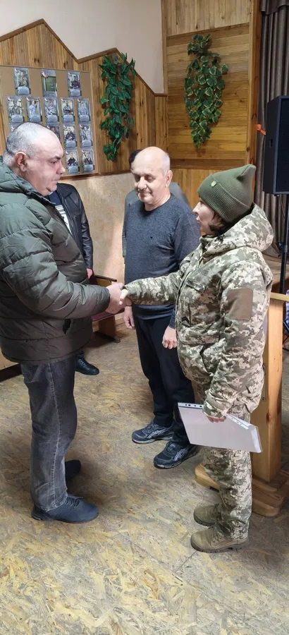 На Волині батьку загиблого Героя вручили посмертний орден сина (фото)