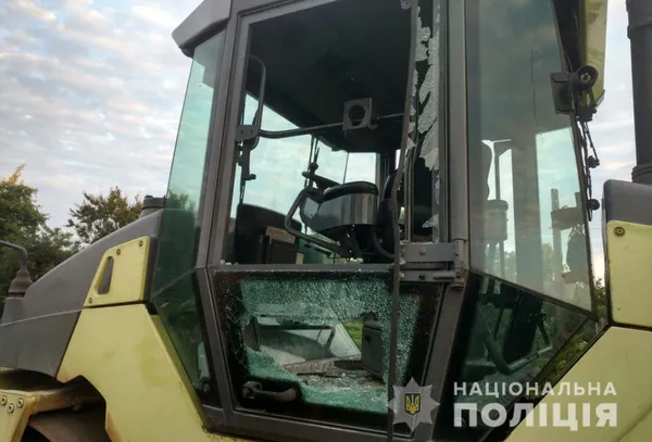 На Волині двоє братів пошкодили дорожню техніку і поцупили звідти майно (фото)
