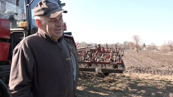«В селі добре. Сусіди хороші»: як живуть та господарюють у Старому Загореві на Волині (фото, відео)