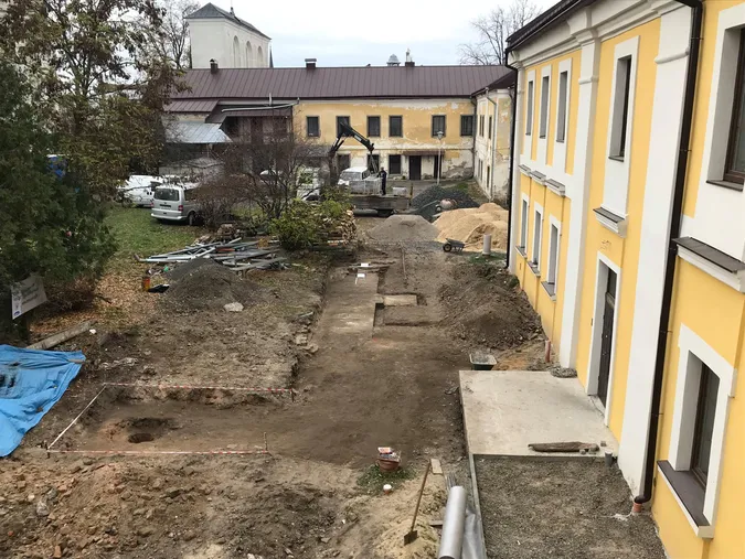 «Матір костелів на Русі»: у Луцьку знайшли залишки давнього храму (фото, відео)