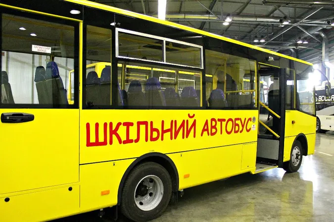 «СВІДОМІ» закликали подбати про довіз дітей з Іванчицівської гімназії до інших сіл