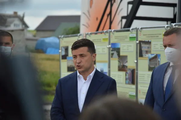Дорога, дитсадок, атовці та бізнесмени: що робив на Волині Володимир Зеленський