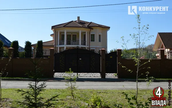 Елітна «Рукавичка»: як під Луцьком «роздерибанили »гектари землі (фото, відео)