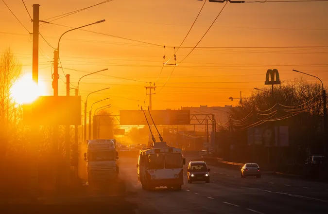 Луцькі тролейбуси святкують 54: в мережі показали святкову добірку фото «рогатих»