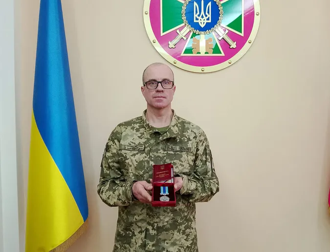 Пройшов шість ротацій та Вовчанськ: волинський прикордонник отримав державну відзнаку