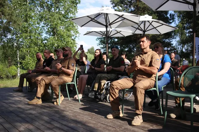 Сергій «Волина» Волинський продовжує допомагати морпіхам навіть у полоні (фото)