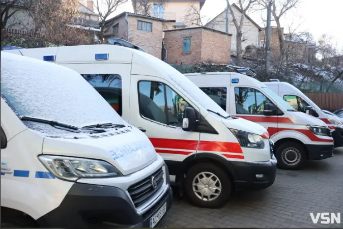 «Завезіть мене в лікарню – я пообіцяв коханці»: парамедикиня з Луцька розповіла про казусні виклики на свята