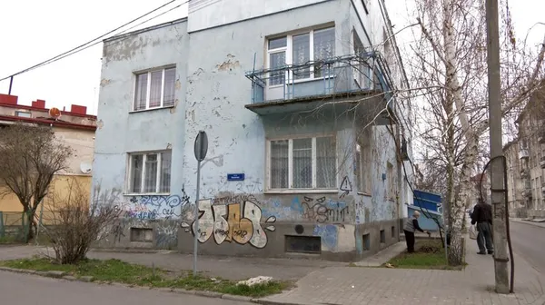 Скільки років найстарішому будинку Луцька і хто у ньому живе (відео)