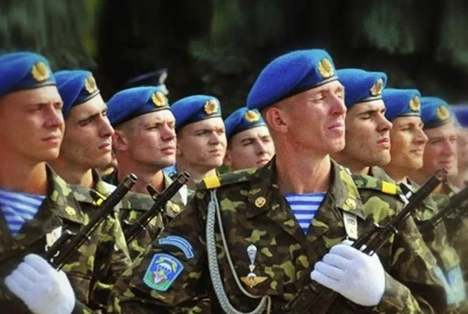 Центром Луцька пройшовся міні-марш ДШВ (відео)