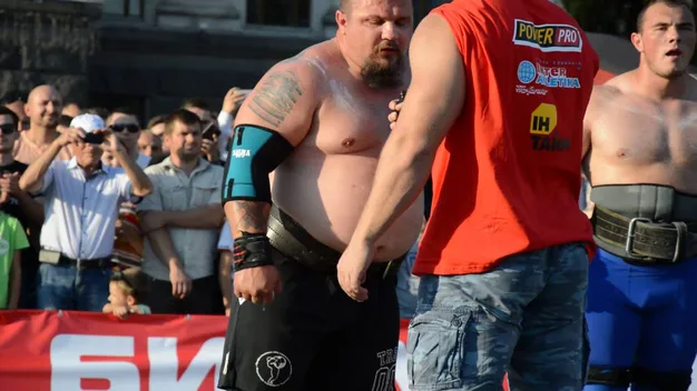 Pain and Gain: як у Луцьку богатирі били рекорди (фото, відео)