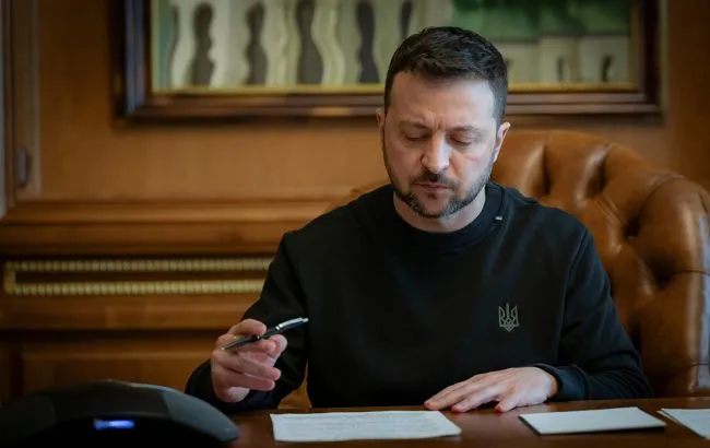 Зеленський підписав санкції проти Міндіча та Цукермана