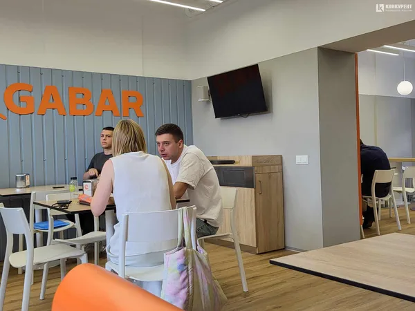 Довго, але смачно: чим (не)приємно дивує луцький GABAR