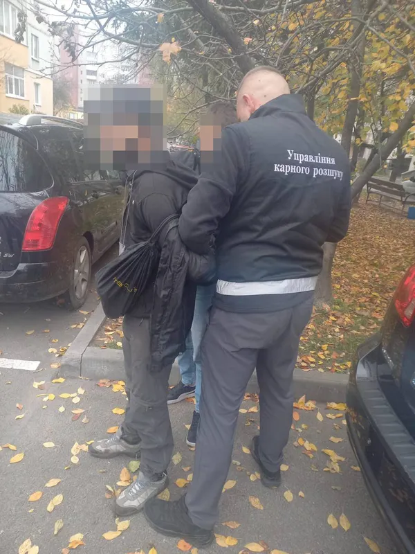 Збували «з рук в руки»: на Волині зловили чотирьох «наркобариг» (фото, відео)