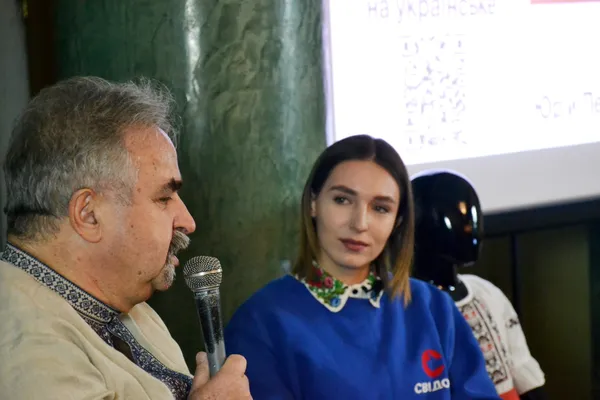 Компанія-учасниця Ukrainian Fashion Week поділилася з лучанами історією успіху (фото)