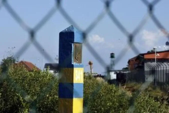 Волинянин за 400 доларів пообіцяв перевести чоловіка через кордон