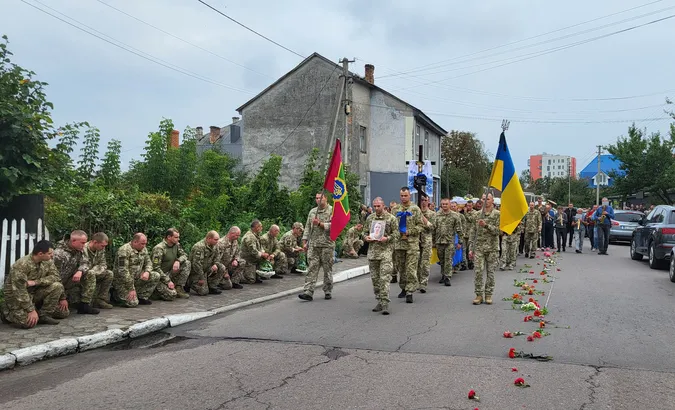 На Волині попрощалися із 25-річним прикордонником Андрієм Котельніковим (фото)