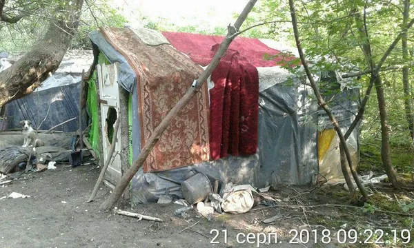 У Луцьку знесли «житловий квартал» на березі Стиру (фото)