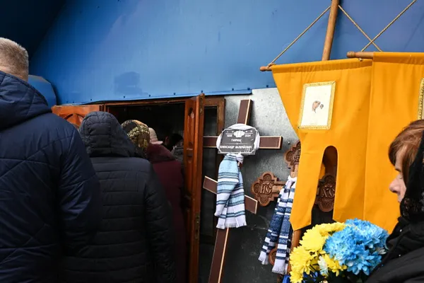 У селі біля Луцька попрощались із полеглим захисником Олександром Гавришем (фото)