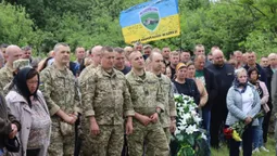 У громаді на Волині попрощалися із загиблим бійцем Василем Сущиком (фото)