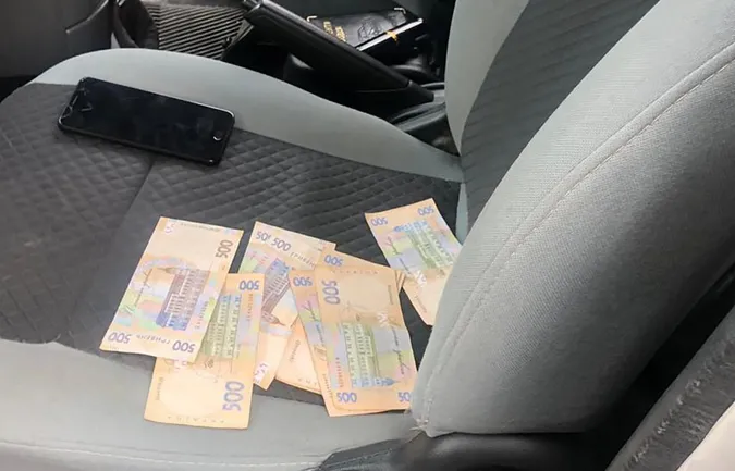 Хабар патрульним виліз боком: двом волинянам «світять» штрафи по 8500 гривень
