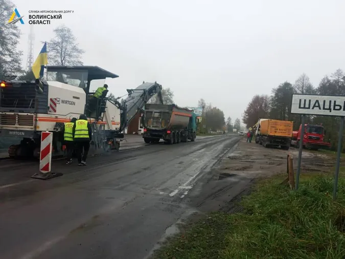 На Волині ремонтують дорогу до Шацьких озер (фото)