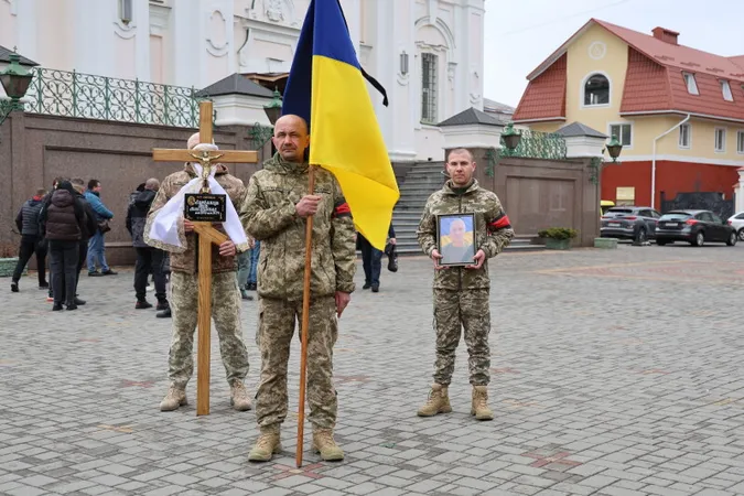 У Луцьку попрощалися з Героєм Іваном Литвинчуком