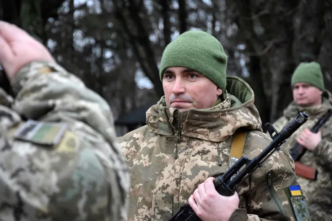 Діджей, інженер і випускник ВНУ: у Луцьку новобранці-прикордонники склали присягу (фото)