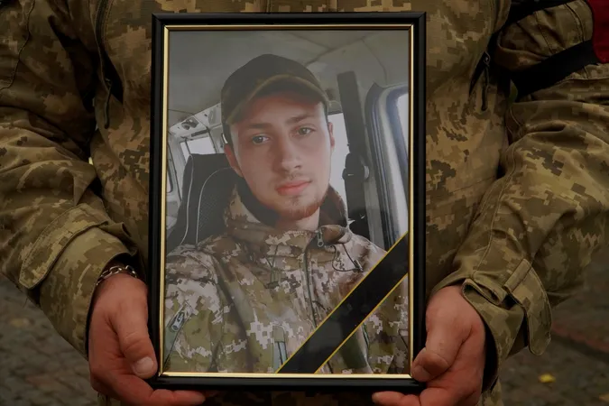 Було лише 22 роки: у Володимирі попрощалися із бійцем Ігорем Новицьким (фото)