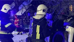 У Шацьку перевернувся автомобіль: водія деблокували рятувальники (фото)