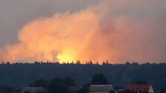 На Чернігівщині вибухнули склади із боєприпасами (відео)