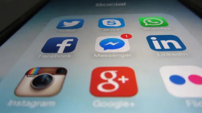 Facebook хоче перейменувати Instagram і WhatsApp
