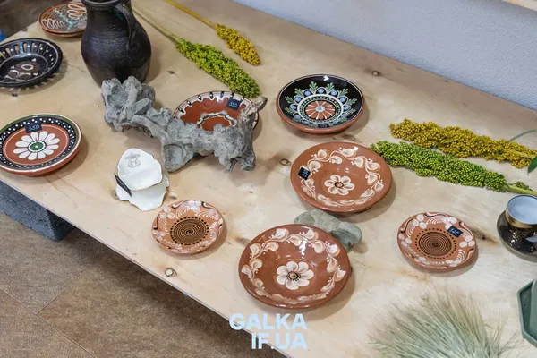 У центрі Івано-Франківська волинянка відкрила особливу крамницю (фото)