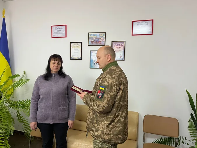 На Волині дружині полеглого Героя вручили його орден «За мужність» (фото)