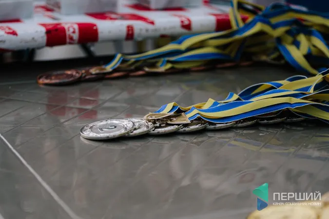 Драйв та адреналін: під Луцьком змагалися спортивні авто (фото)