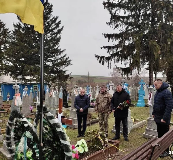 Матері загиблого волинянина вручили орден «Хрест Героя»  (фото)