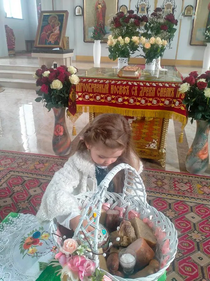 Як лучани освячували великодні кошики (фото)