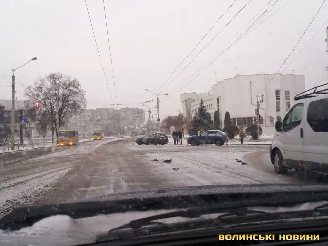 Луцьк: сталася аварія біля податкової