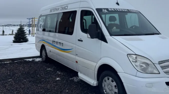 Як у Луцьку працює спецтранспорт і кому доступне безкоштовне таксі