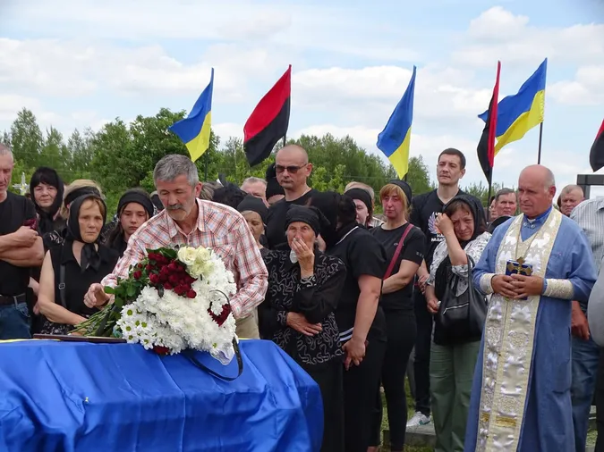 На Волині провели в останню дорогу молодого Героя Сергія Самолюка (фото)