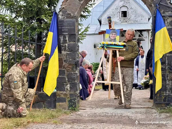Понад рік вважався зниклим: на Волині попрощалися з воїном Василем Сачуком (фото)