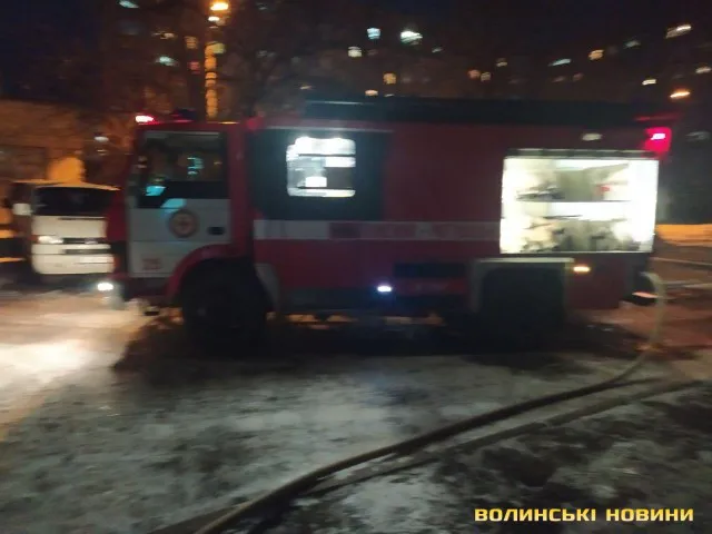 У Луцьку в підвалі багатоповерхівки сталася пожежа: ледь не загинув безхатько