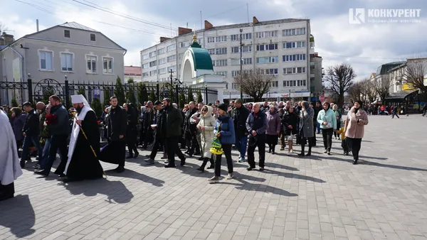 Луцьк на колінах: попрощалися з двома полеглими Героями (фото, відео)
