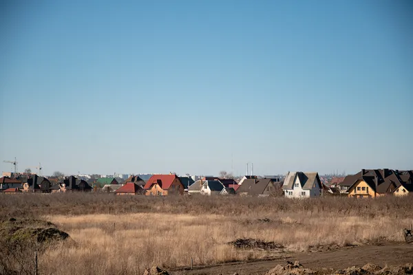Краєвиди, які хочеться бачити щодня: що відкривається з вікон заміських будинків