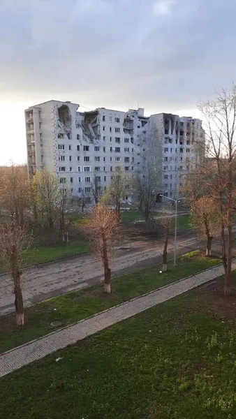 Вітали зі святом цілу ніч: війська рф обстріляли Луганщину (фото)