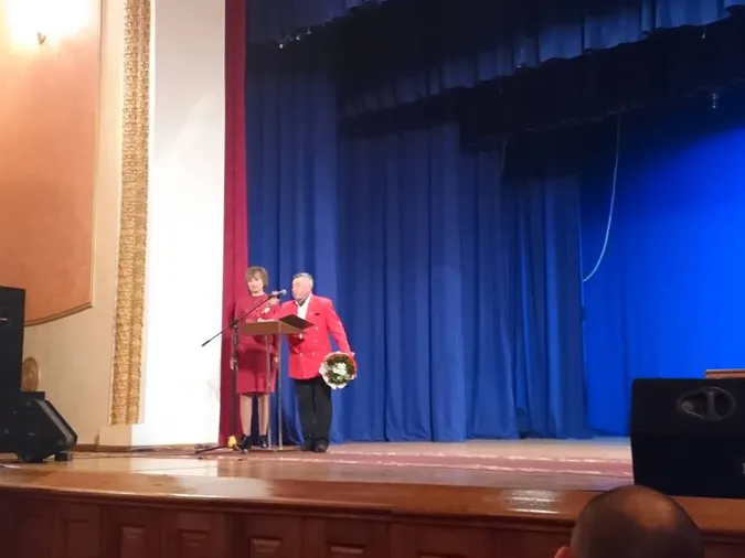 «Єлова і дєвочкі – прєлєсть», – луцький депутат під час слухань бюджету
