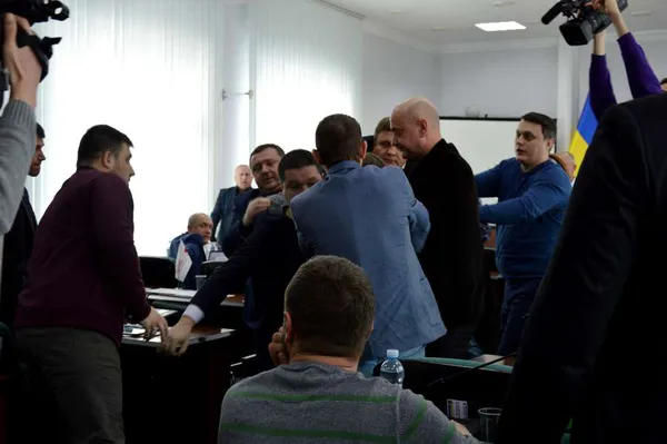 Дерибан, тиск на бізнес та ДТП: чим запам'ятався скандальний заступник Петрочук