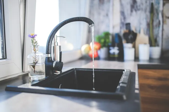 У «Луцьктеплі» розповіли, де з'явилася гаряча вода у місті