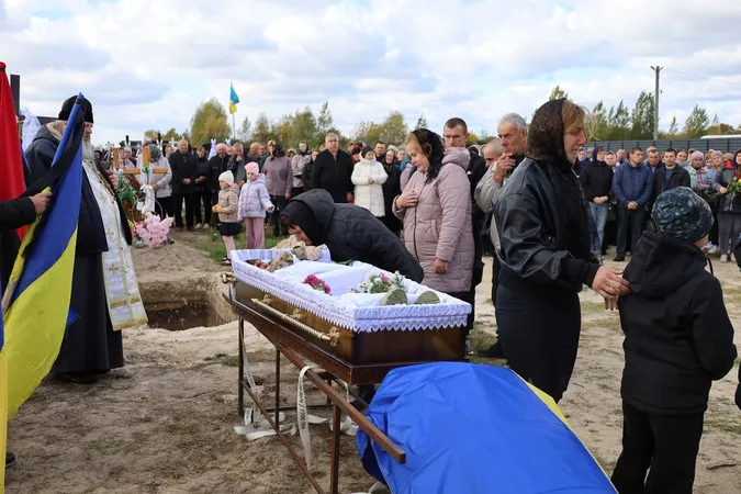 На Волині громада попрощалася із 30-річним Героєм Романом Пилипчуком (фото)
