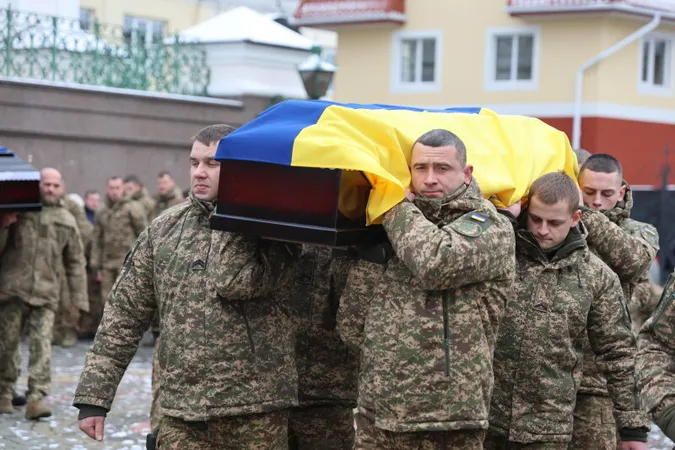 Луцьк попрощався з двома Героями – Вадимом Радюком та Романом Сокольським